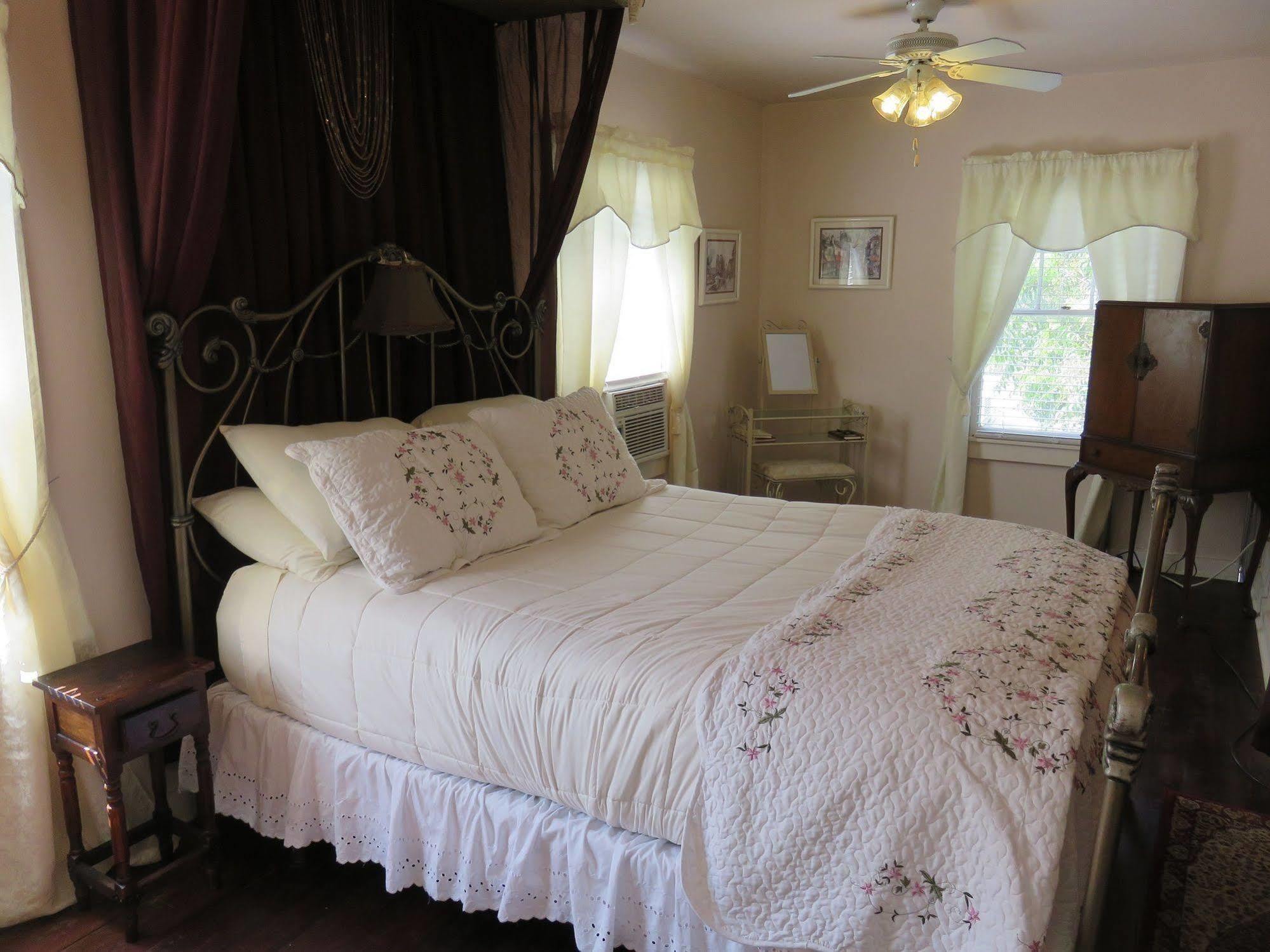 Avenue O Bed And Breakfast Galveston Exteriér fotografie